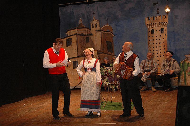 2010-04-17 spettacolo Petritoli (23).jpg
